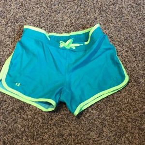 Girls OP blur & green shorts Sz M 7-8